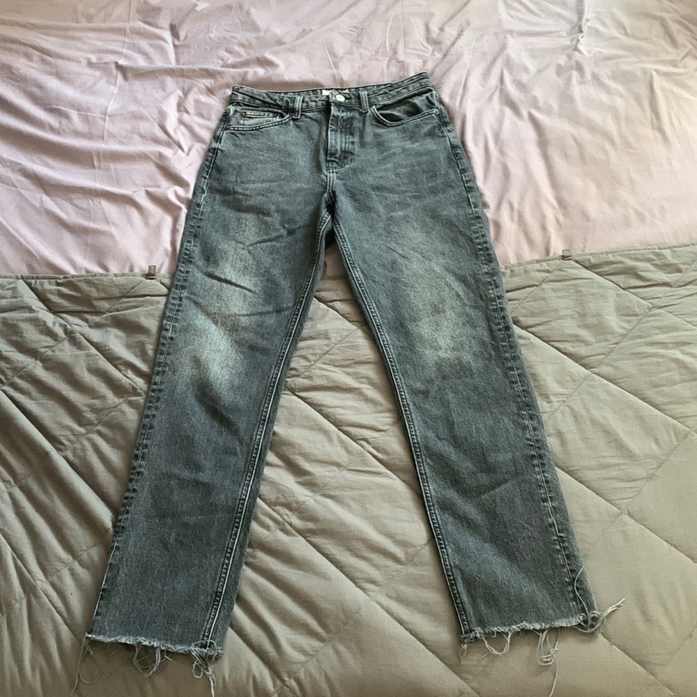 Top Shop straight legged high waisted black jeans size 28